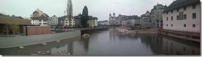Luzern_Reuss_flussaufwaerts_neues_Reusswehr