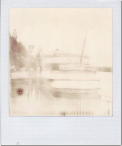Stadt Bern in der Stadt Thun - PX 600 Monochrome by the impossible project II